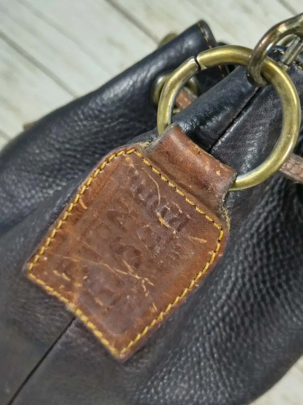 Stone Ridge Vintage Leather Drawstring Bucket Crossbody Bag